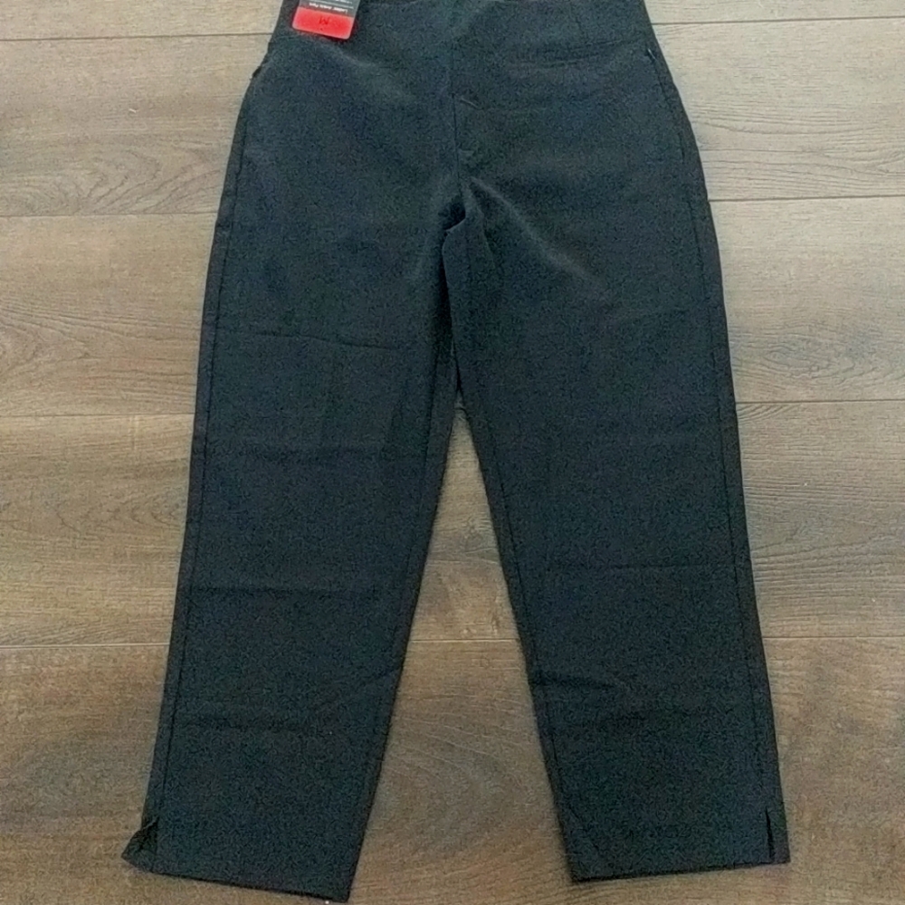 NWT Kirkland Ladies black ankle pant size Medium
